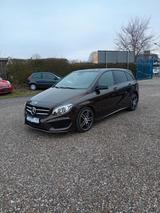 Mercedes-Benz B 250 AMG Line.Aut.Navi.Kam.panoram.Leder.AHK - Mercedes-Benz B-Klasse: AMG