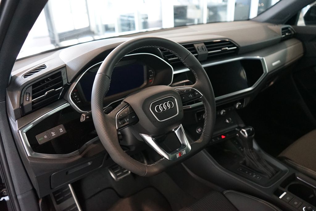 AUDI Q3 Sportback 40 TDI | 2x S line | Pano | SONOS AUDI Q3 Sportback 40 TDI | 2x S line | Pano | SONOS