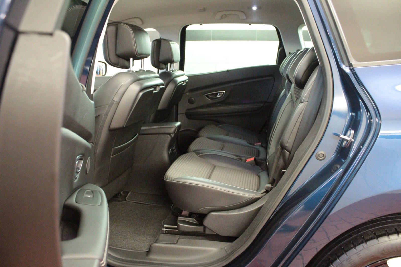 Fahrzeugabbildung Renault Grd Scenic Tce130 Bose Edition*R-Link*Sitzhzg*