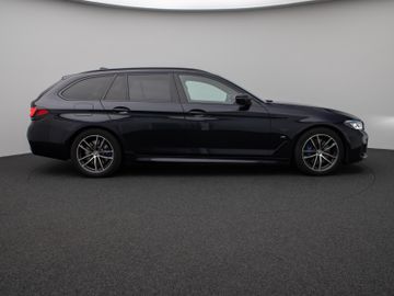 Fahrzeugabbildung BMW 530e M Sport Panorama360°Laser HUD DAB HiFi AHK
