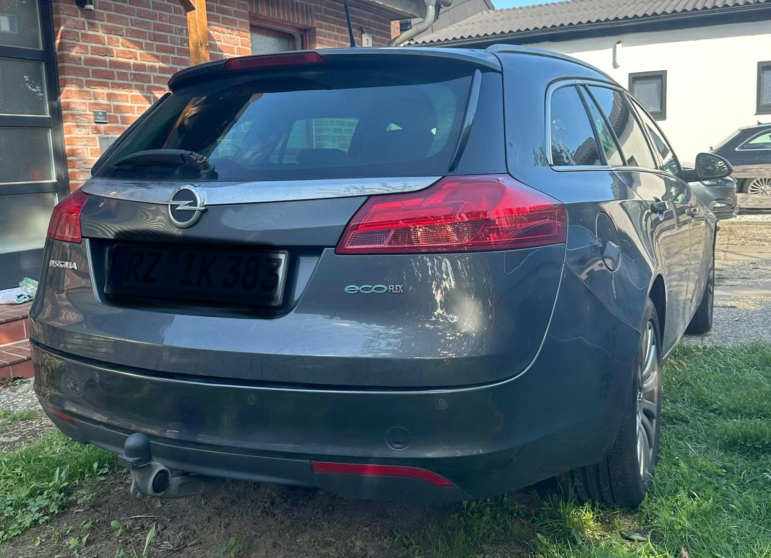 Opel Insignia 2010 — engine 1.956 cm³, 160 HP (118kW)