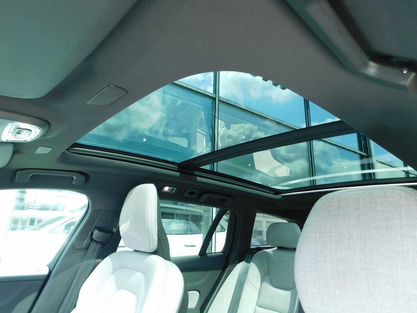 Fahrzeugabbildung Volvo V60 Cross Country B4 D AWD Geartronic Pro