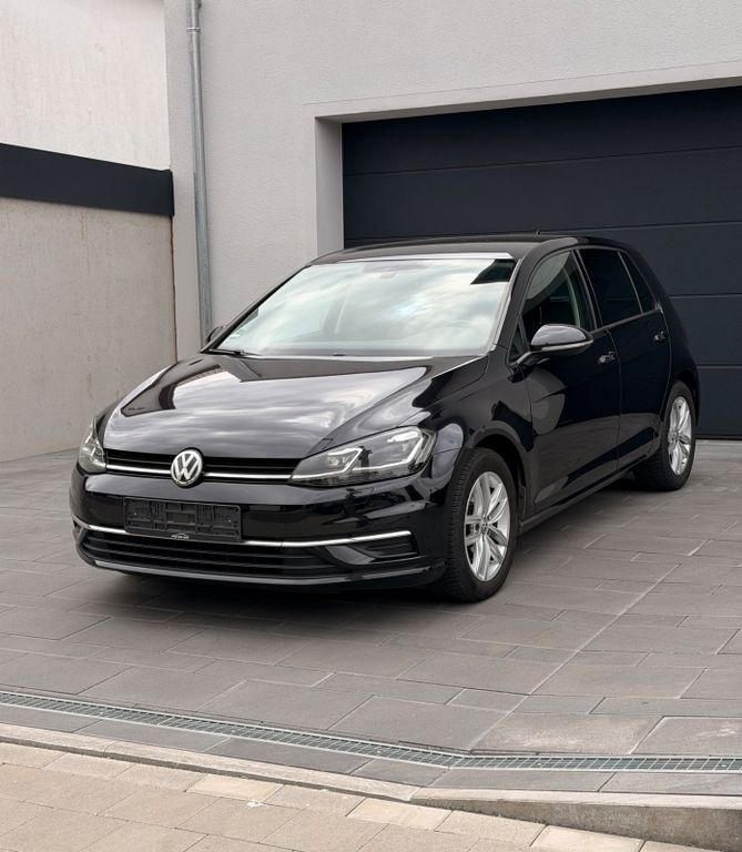 Image of Volkswagen Golf