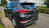 Hyundai TUCSON blue 1.6 GDI Intro Edition Navi.LED.AHK - Hyundai TUCSON Gebrauchtwagen in Lübeck