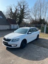 Skoda Octavia III 2.0 TDI - TÜV NEU*NAVI*AHK abn.* - Skoda Octavia: Iii