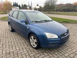Ford Focus Tunier TÜV 10/2026 Scheckheftge... - Ford Focus Tunier Gebrauchtwagen