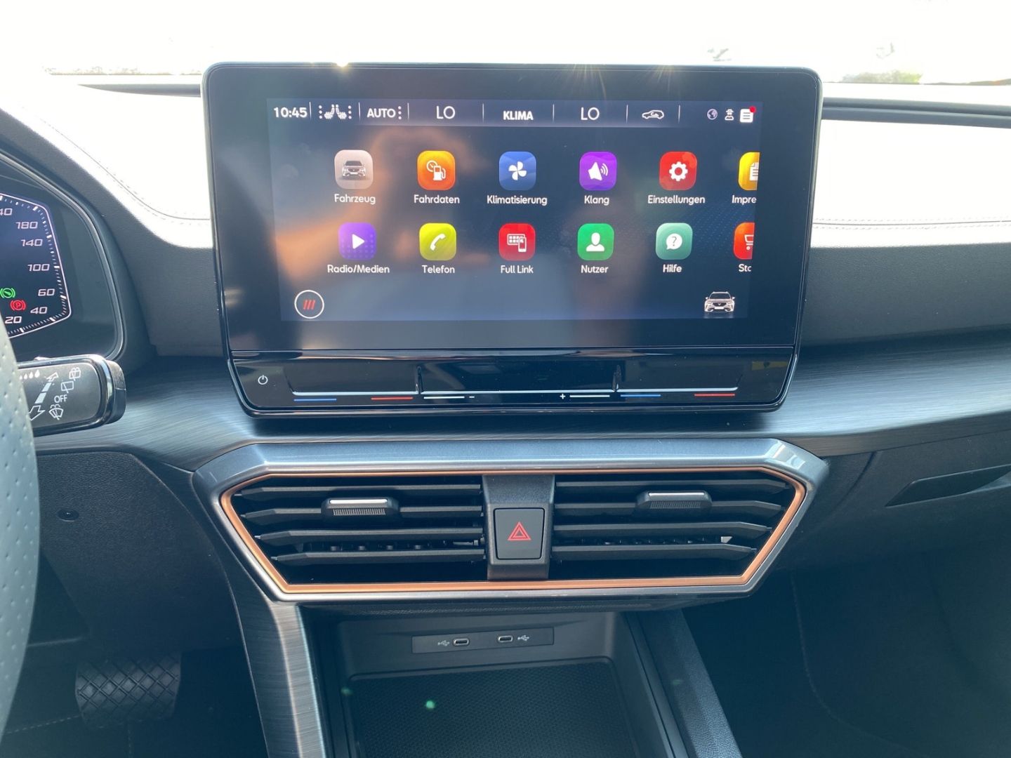 Fahrzeugabbildung CUPRA Formentor Basis 1.5 TSI EU6d digitales Cockpit L