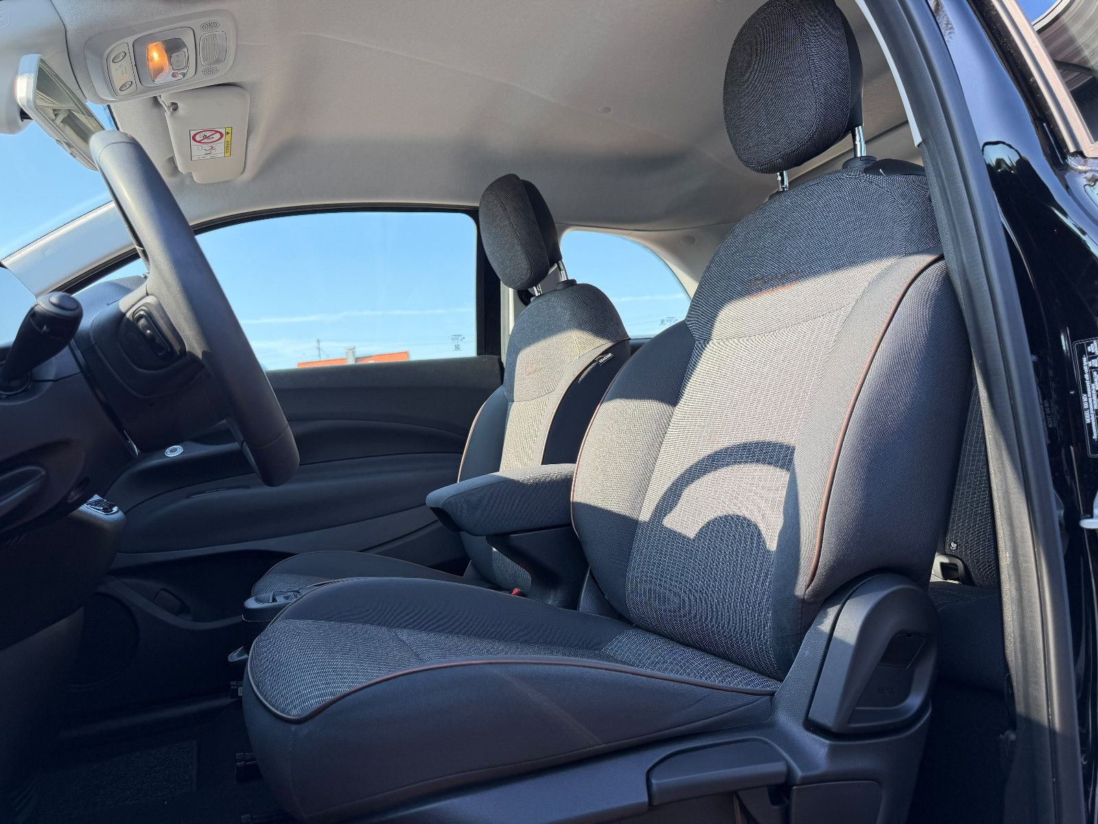 Fahrzeugabbildung Fiat 500 e Icon