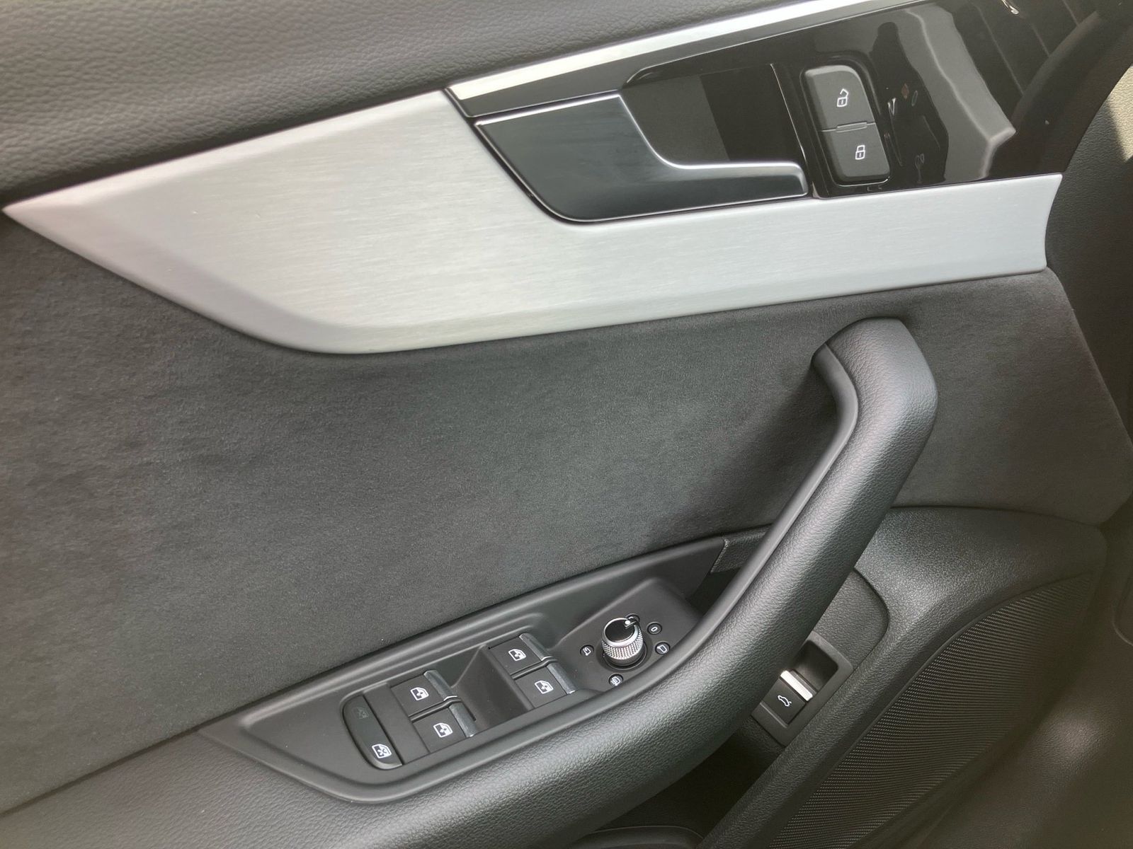 Audi S4 - Bild 15