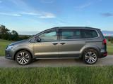 Volkswagen Sharan HIGHLINE DSG,4M,7-Sitzer,Leder,AHK,EU6 - Volkswagen Sharan: Eu