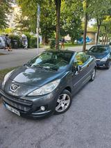 Peugeot peugeot 207 cc Auto steht in München - Peugeot 207 aus 2025