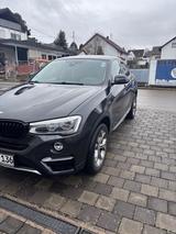 BMW X4 xDrive20d AT Advantage Advantage - BMW X4 von privat