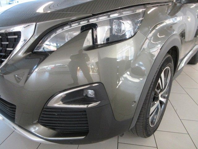 Fahrzeugabbildung Peugeot 5008 Allure Business 1.5D LED/NAVI/PDC/360°/DAB
