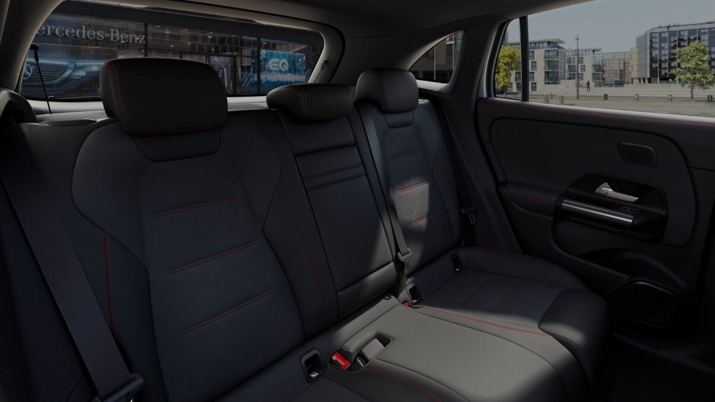 Fahrzeugabbildung Mercedes-Benz EQA 350 4M AMG/Night/Pano/360°/AHK