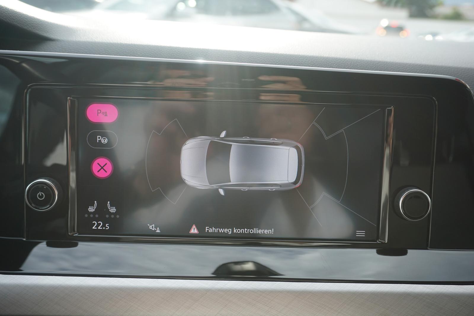 Volkswagen Golf VIII Life eTSI DSG LED Virtual Cockpit, миниатюра 12