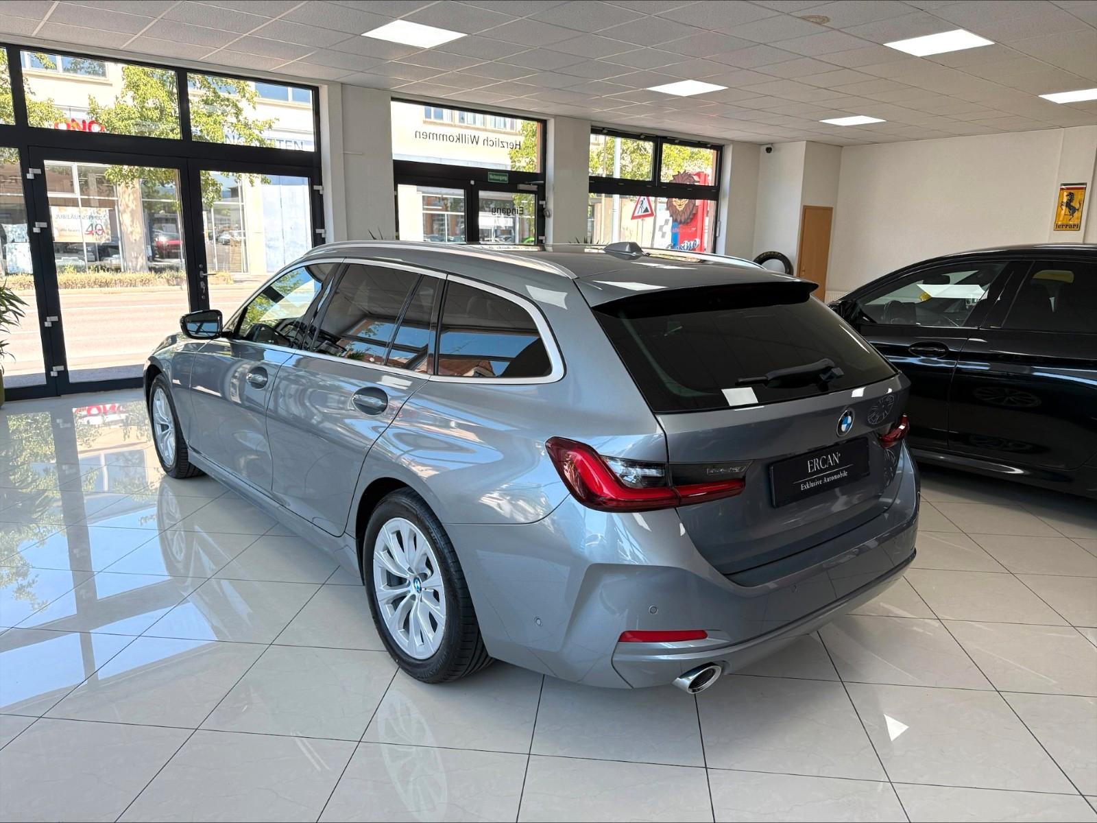 BMW 320d xDrive / LED / HUD / DrAss./ AHK / 19%
