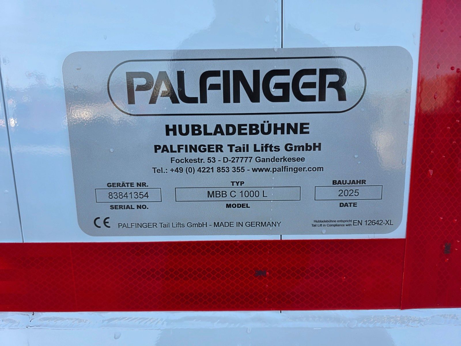 Fahrzeugabbildung Iveco Eurocargo 80E21 Koffer LBW