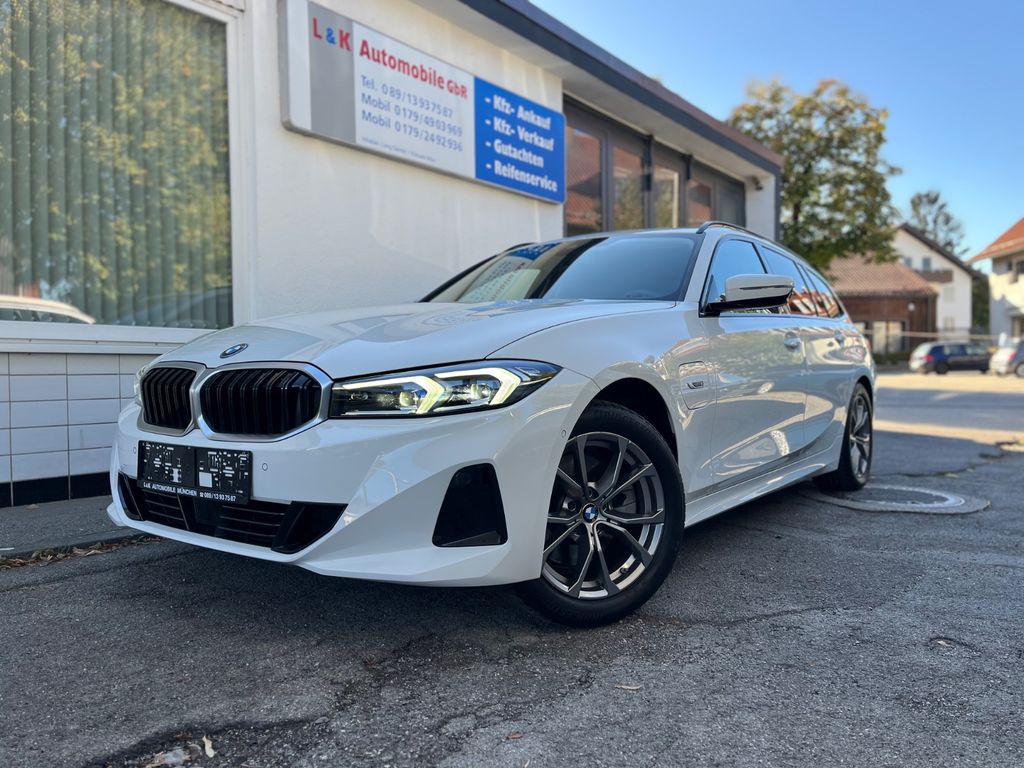 Image of BMW 330