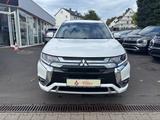 Mitsubishi Outlander PHEV Intro Edition 4WD - Mitsubishi Outlander Edition mit Hybrid-Antrieb (Benzin/Elektro)