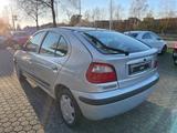 Renault Megane Authentique 1.4 16V 1.HAND/RADIO/TÜV-NEU - gebrauchte Renault Megane aus dem Jahr 2000