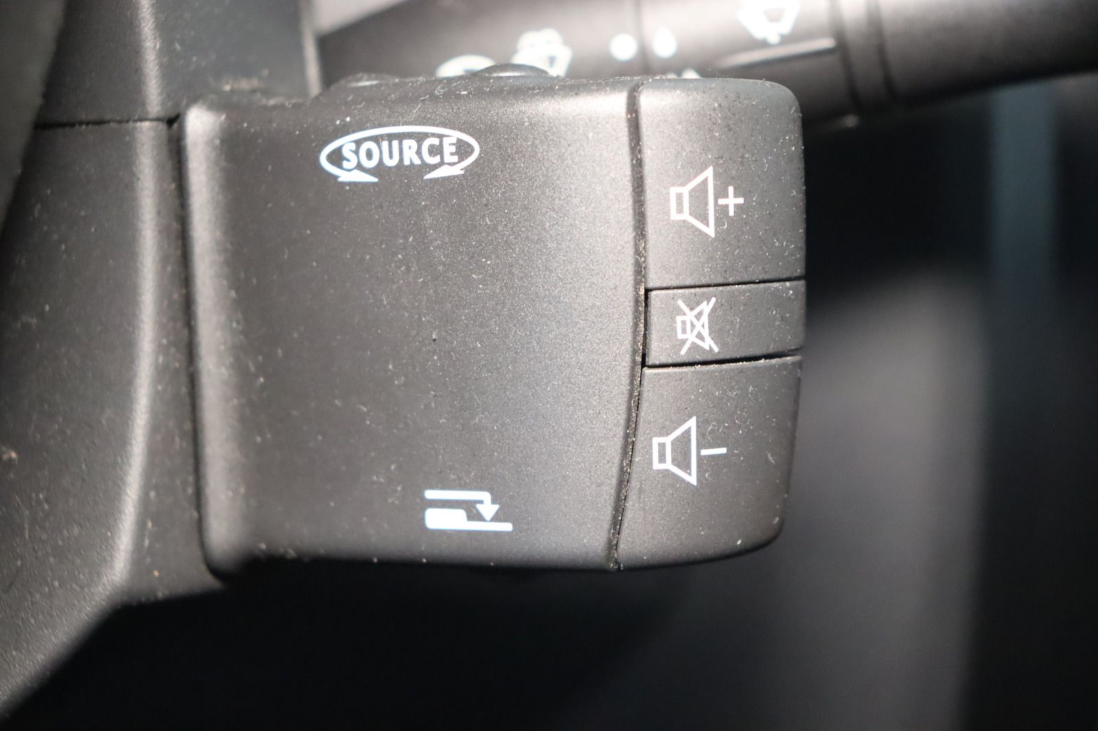 Fahrzeugabbildung Renault Megane 1.6 16V Dynamique HU/AU 09.27