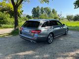 Mercedes-Benz E 220d T AVANTGARDE Garantie Multibeam Widescree - Mercedes-Benz mit Diesel-Antrieb: Kombi, W T