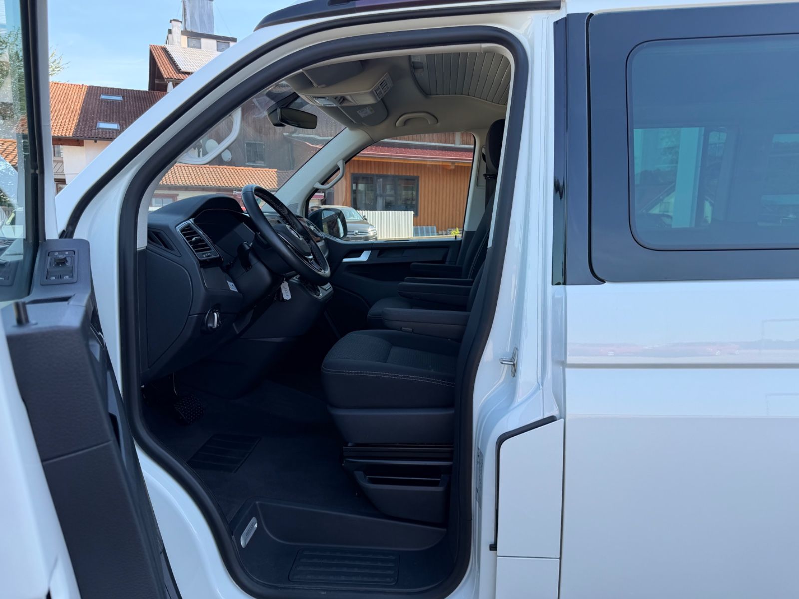 Volkswagen T6 California Beach Edition LED Kam ACC AHK 7Si foto 8