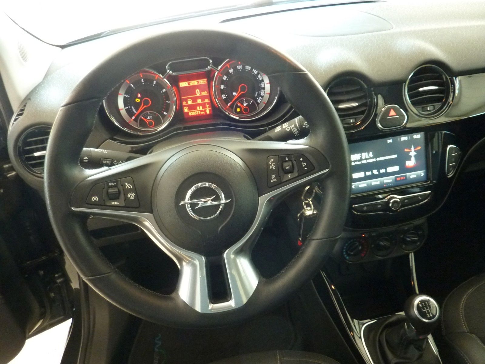 Fahrzeugabbildung Opel Adam JAM 1.4  S/S, AC, BC, LHZ, PDC, SHZ