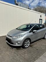 Ford Fiesta 1.4 Ghia Ghia - Ford Fiesta aus 2009: Ghia