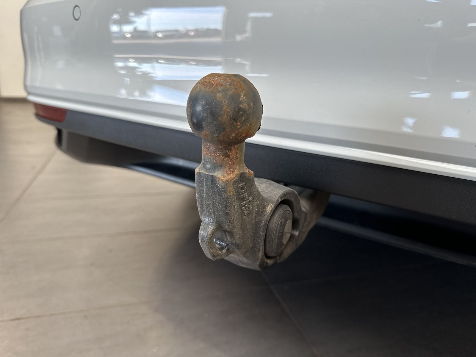 Fahrzeugabbildung Volkswagen Passat Variant Business NAV+LED+PANO+AHK+17ZO+PP