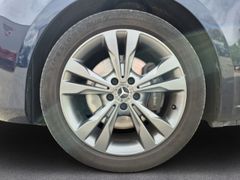 Fahrzeugabbildung V 220 CDI Sportpaket Navi ACC El. Schiebetüren E