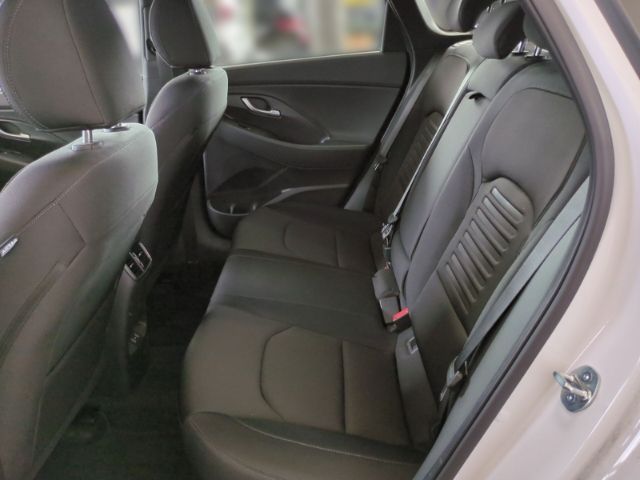 Fahrzeugabbildung Hyundai i30 FL Kombi (MY25) 1.5 T-GDI (140 PS) 48V 7-DCT
