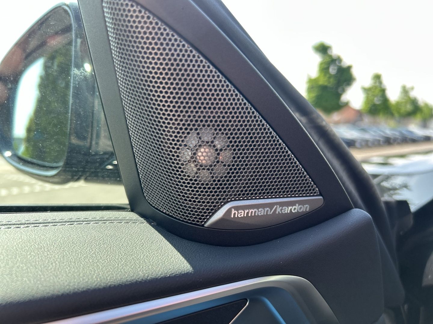 Fahrzeugabbildung BMW 420 i Cabrio M Sport Pro Harman/Kardon 19'' AHK