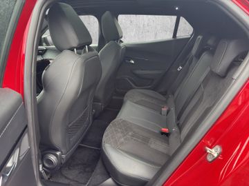 Peugeot 2008 1.2 PureTech 130 GT Pack Kam.+KeyLess+LED