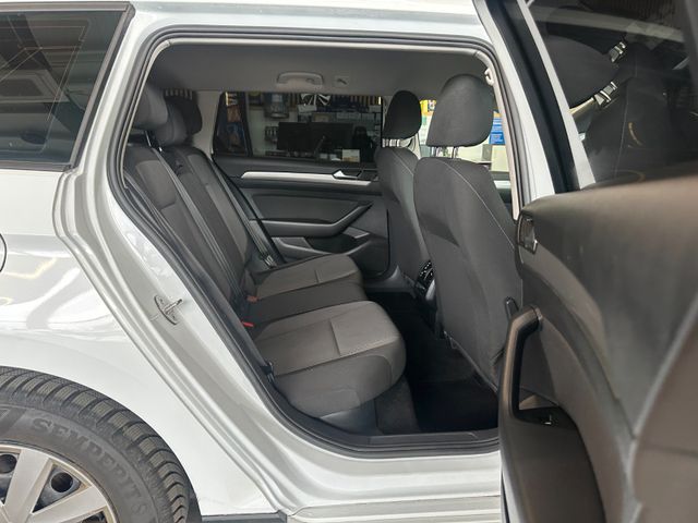 MYAUTOCENTER – Gebraucht- und Jahreswagen mit Werkstattservice in Pfaffenhofen Volkswagen Passat *AHK*ACC*KLIMAAUTO*LED*NAVI*1.HAND*