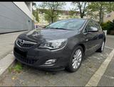 Opel Astra j - Opel Astra mit Diesel-Antrieb: Coupe