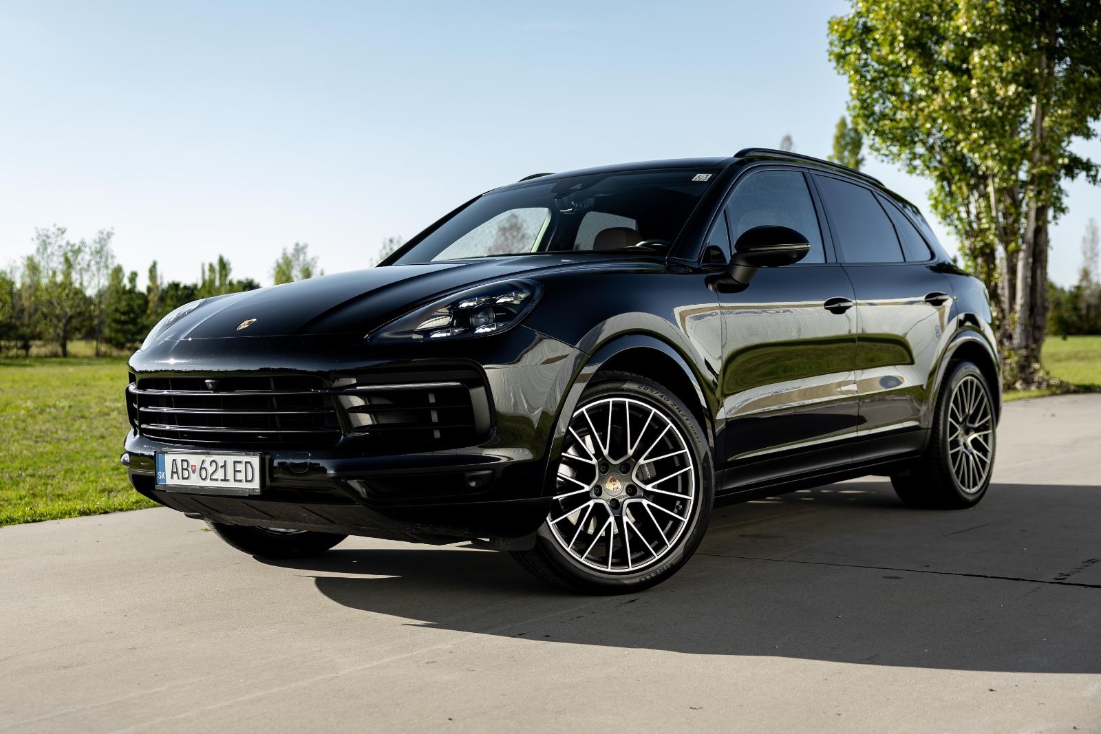 Porsche Cayenne - 1
