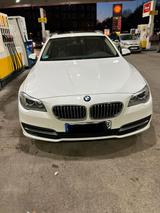 BMW 518d Touring Automatik Panorama AHK Na... - scheckheftgepflegte BMW 518