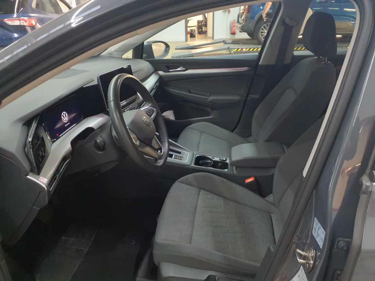 Volkswagen Golf Variant 1.5 eTSI DSG Life APP LED, миниатюра 7