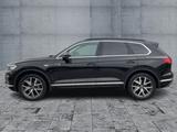 Volkswagen Touareg 3.0 TDI 4M DSG 5JG+LEDER+IQ+NAVI+AHK+ACC - gebrauchte VW Touareg aus dem Jahr 2023