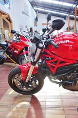 Ducati Monster 821 ABS/DTC+Reifen-Service neu+gepflegt - DUCATI SUPER MOTO