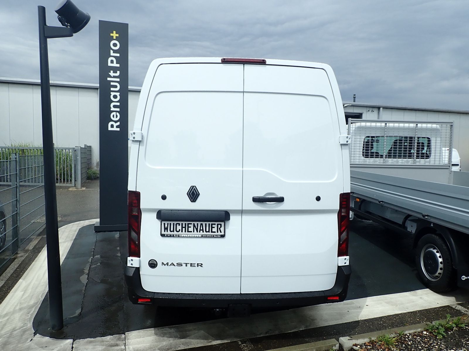 Fahrzeugabbildung Renault Master Kastenwagen FWD Kasten extra L2H2 3,5t Bl