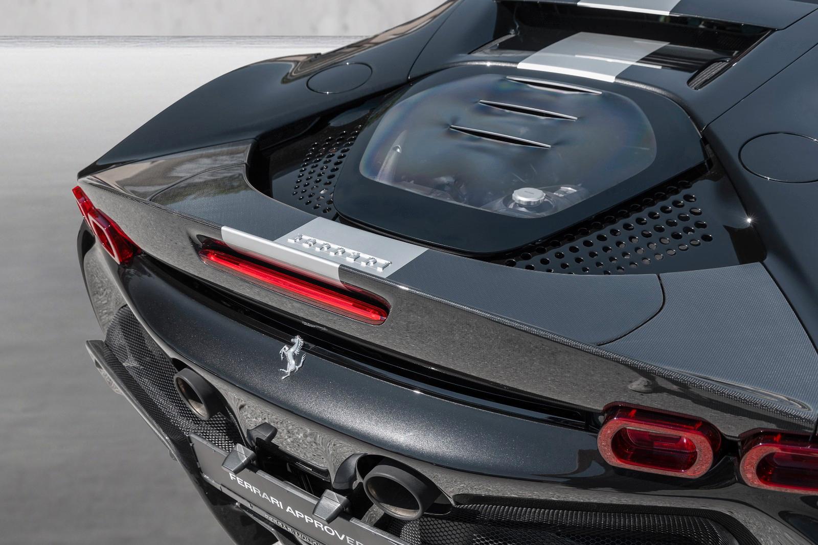 Ferrari SF90 Stradale ASSETTO*CARBON*KAMERA