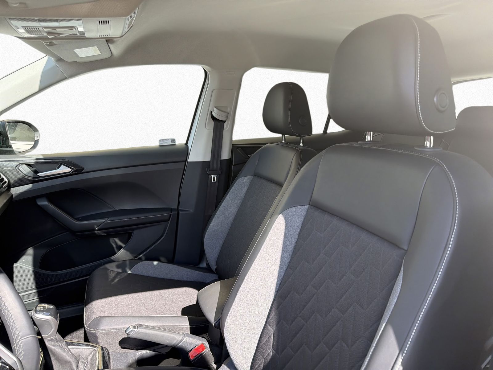 Volkswagen T-Cross - Bild 8