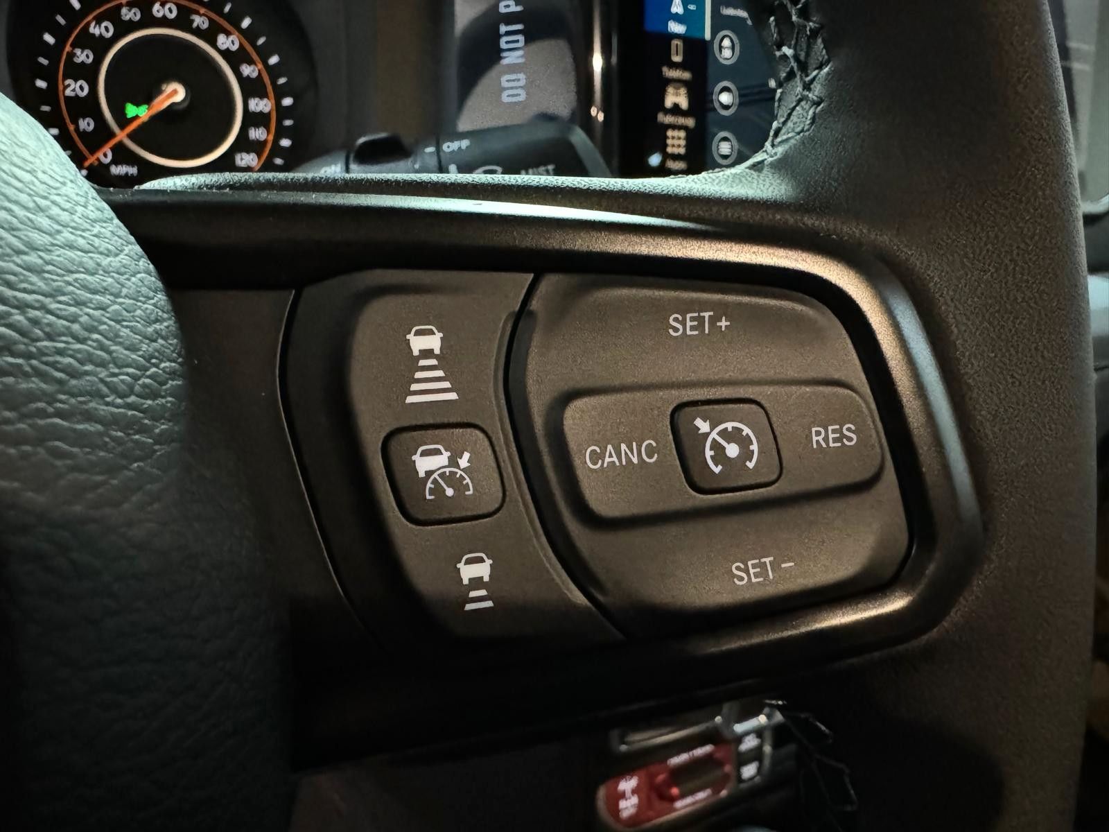 Fahrzeugabbildung Jeep RUBICON X 3.6L-V6-CAM-HARDTOP-35"