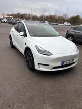 Tesla Model Y Long Range HW4  10.000 km Top