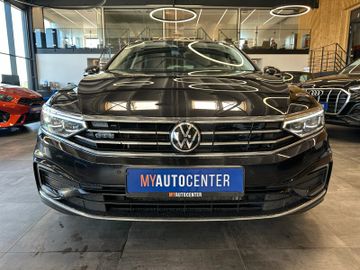 Volkswagen Passat GTE *Keyless*SitzHZ(VH)*3-Zonen*Massage*