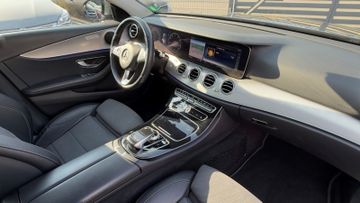 Mercedes E 200 - 10