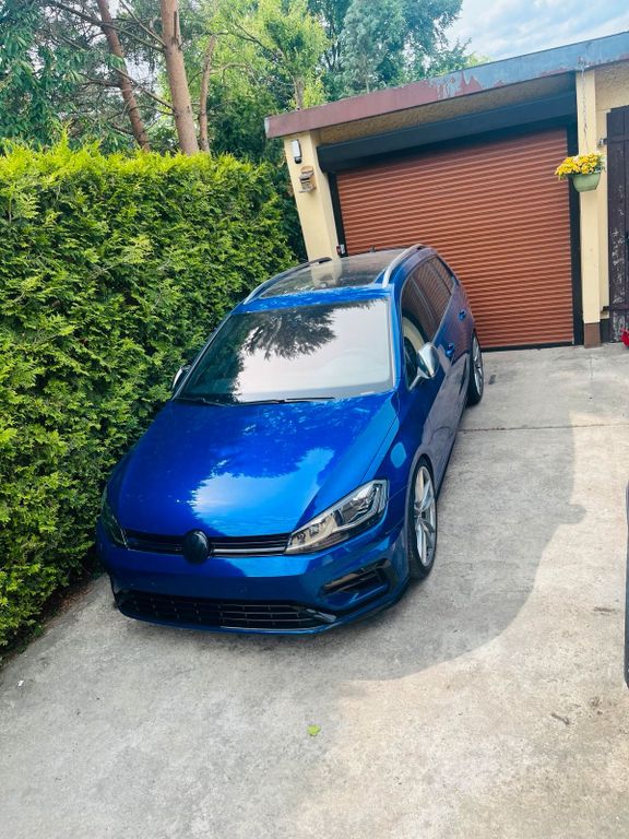 Image of Volkswagen Golf