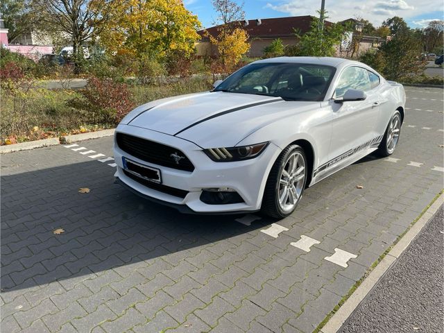 Ford Mustang Eco Boost LAE